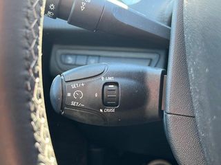 Peugeot 2008 PureTech 130 SANDS Allure 96 kW (130 CV)