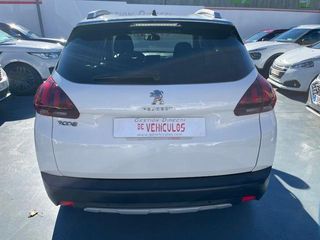 Peugeot 2008 PureTech 130 SANDS Allure 96 kW (130 CV)