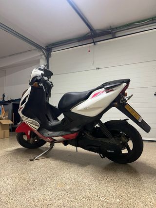 Yamaha Aerox 49cc Scooter