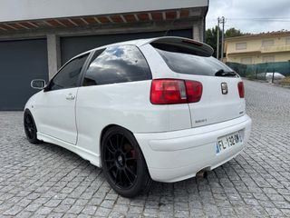SEAT Ibiza 2001