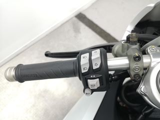 DUCATI PANIGALE V2 2023 3126 kms.