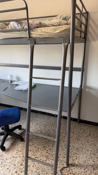 Litera Ikea Metal con Escritorio