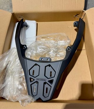 Portaequipaje Trasero Original AK550