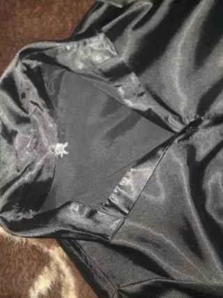 Conjunto camisa fluida y falda Guess terciopelo