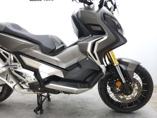 HONDA X-ADV 2018 14354 kms.