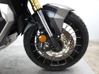 HONDA X-ADV 2018 14354 kms.