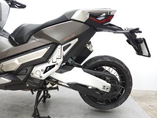 HONDA X-ADV 2018 14354 kms.