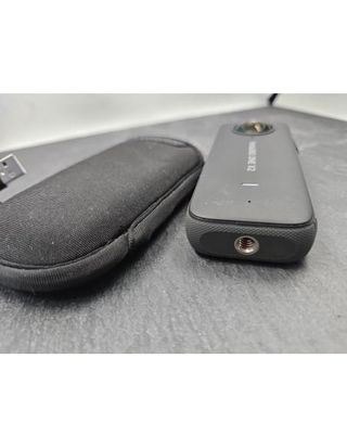 Camara Insta 360 One X2