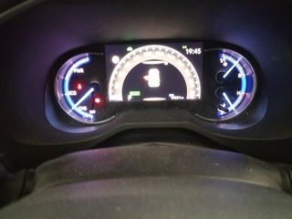 Toyota Rav4 2.5l 220H Advance