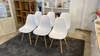 Pack de 6 nuevas sillas nórdicas blancas Eiffel en caja