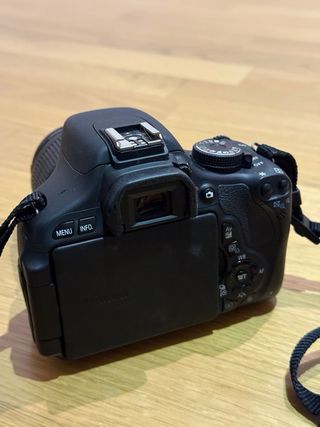 Cámara Canon EOS 600D
