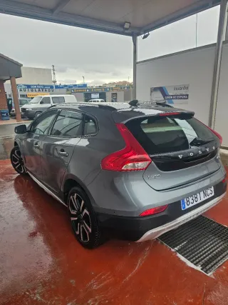 Volvo V40 2017