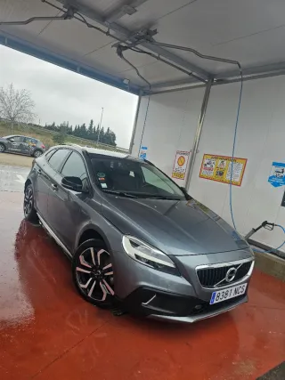 Volvo V40 2017