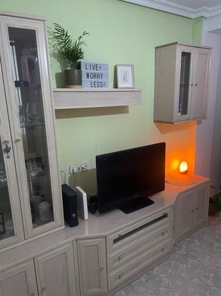 Mueble de salón modular madera y cristal