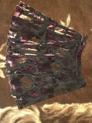 Falda Guess Terciopelo Estampado Floral