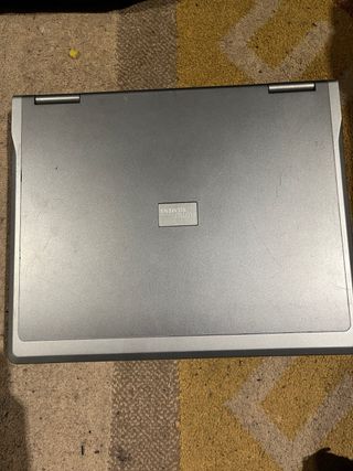 Fujitsu Siemens AMILO Portátil Roto