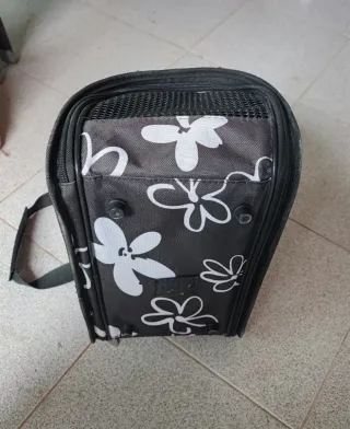 Transportín para mascotas con estampado floral