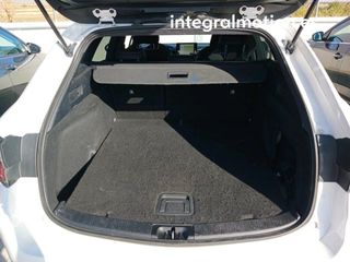 Toyota Corolla 2.0 180H STYLE E-CVT TOURING SPORT