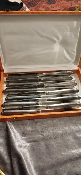 Juego 12 Cuchillos de Mesa metal plateado