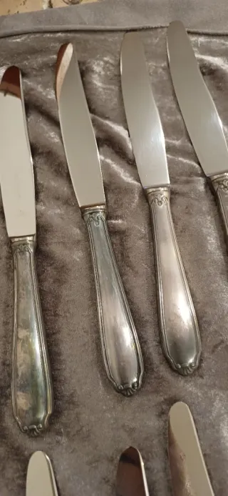 Juego 12 Cuchillos de Mesa metal plateado