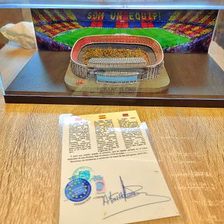 Maqueta Camp Nou Césped Original 2012 + Vitrina