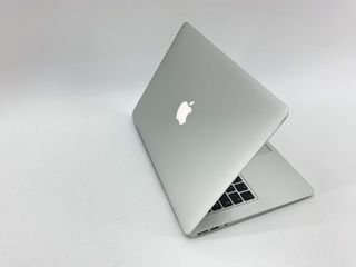 portatil apple apple macbook air core i5 1.3 13 (2013) (a1466)
