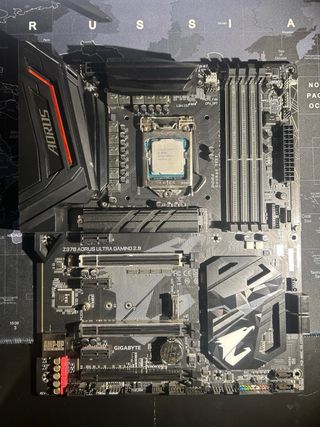 Placa Base Gigabyte Z370 Aorus Ultra Gaming 2.0