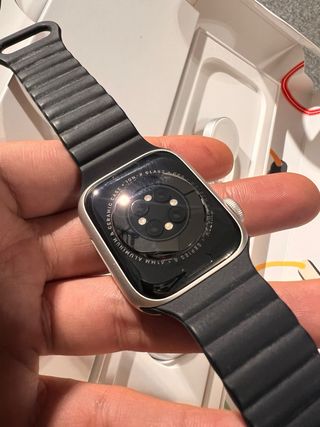 Apple Watch Series 8 Plateado-99% BateríaIMPECABLE