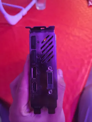 Tarjeta Gráfica Gigabyte Radeon RX 570 4GB