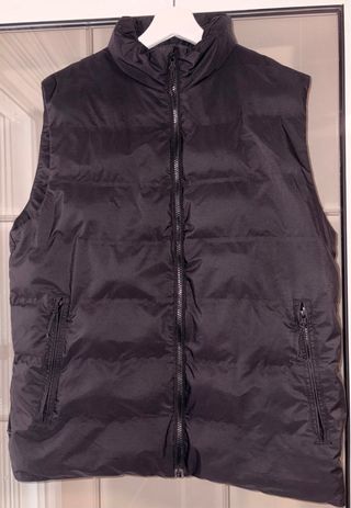 Chaleco acolchado H&M cortaviento y chubasquero