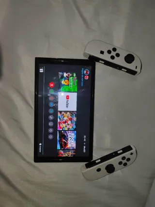 Nintendo Switch Bianca + Luigi's Mansion 3