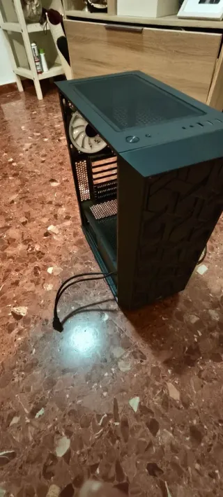 Caja PC Aerocool Gaming RGB