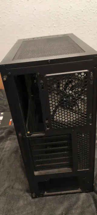 Caja PC Aerocool Gaming RGB