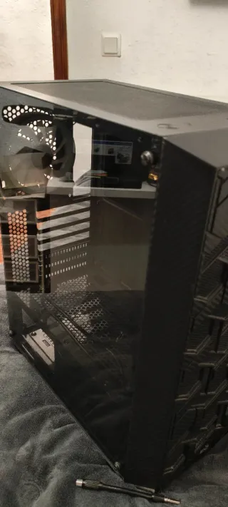 Caja PC Aerocool Gaming RGB