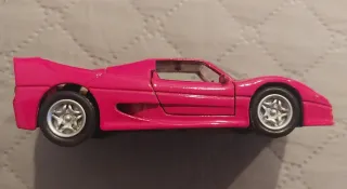 Coche de juguete rojo, tipo Ferrari