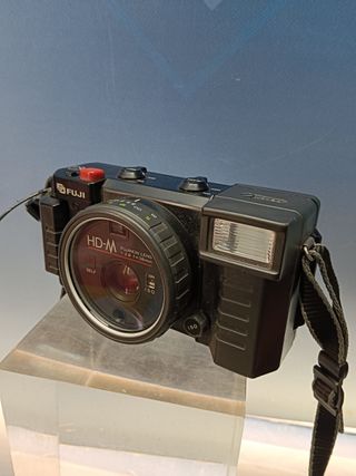 Cámara fotográfica Fuji HD-M impermeable 35 mm, buen estado