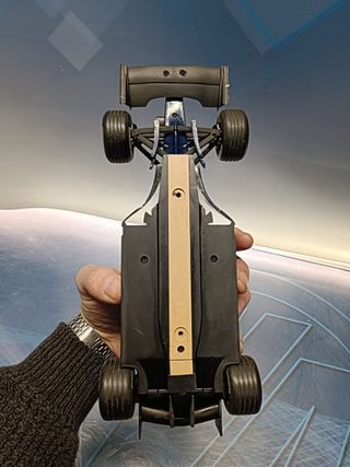 Alonso Renault R24 2004 Mattel, Hot Wheels 1:18. Maqueta coche Fórmula 1.