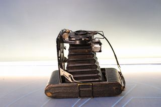 Antigua cámara fotográfica Voigtländer Ibsor DRP. Austria. Rollfilmkamera.