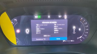 VOLVO XC40 2.0 ESSENTIAL DCT 5P