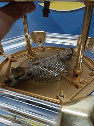 Due lampade da soffitto con decorazioni in vetro, metallo dorato - anni '80 - 28x33x33cm