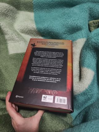 Alas de hierro (Empíreo 2)