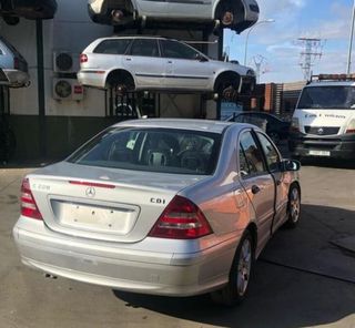 Mercedes 399049 centralita cierre 2038202285 clase