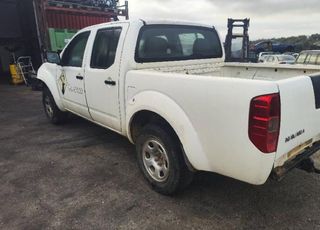 377816 1052918 caja relés / fusibles nissan navara