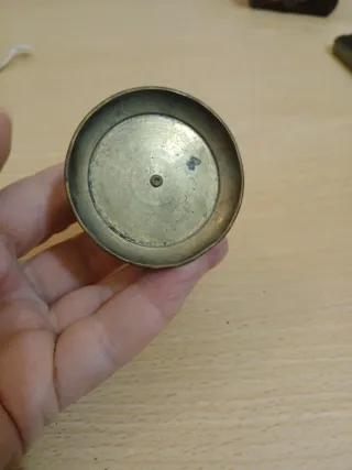 Antico portagioie in ottone