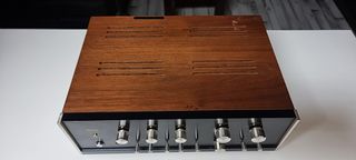 Amplificador HiFi Sansui AU-555A (1971)