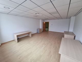 Oficina en alquiler en Ceutí