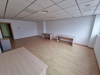 Oficina en alquiler en Ceutí
