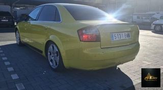 AUDI A4 2.5 TDI 180 CV quattro 6 vel.