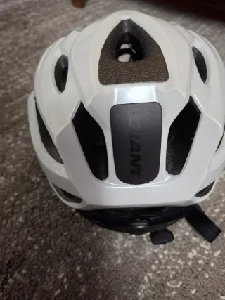 Casco Giant Blanco MIPS