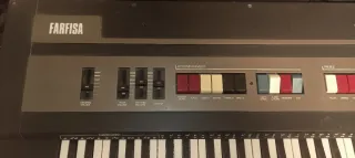 Farfisa Bravo órgano piano.